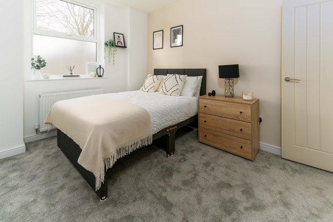 A Bit of Downtown Sophistication Main Photo