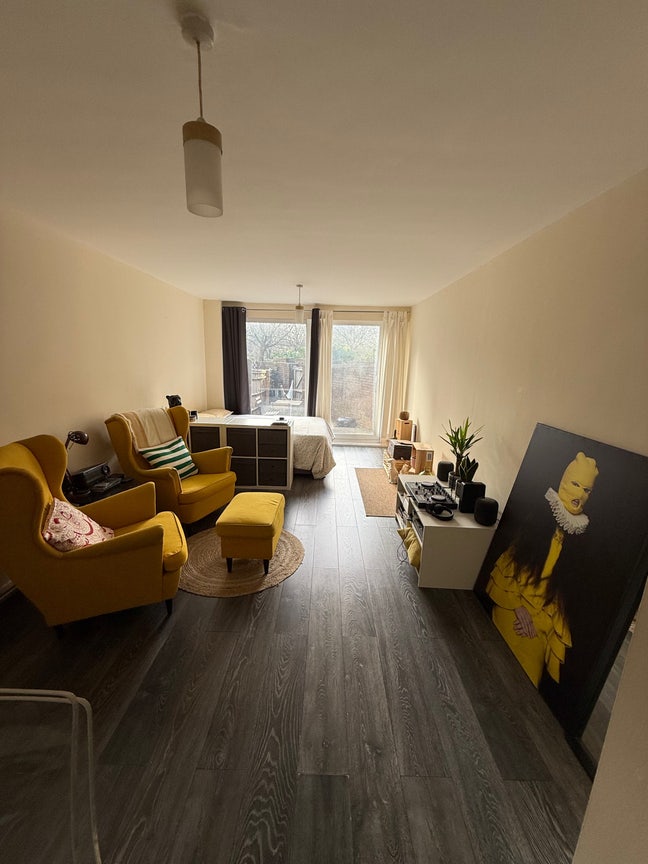  Ensuite Double Room with Private Garden  Main Photo