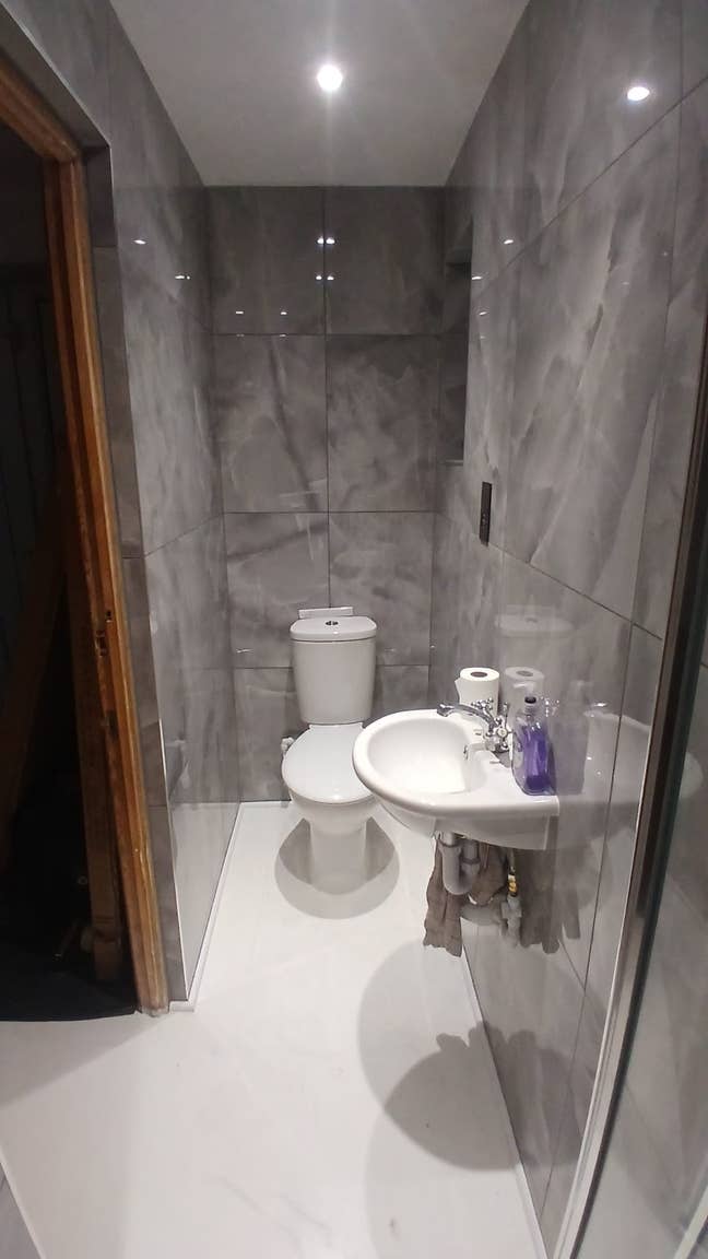 Newly refurbished house - Dog lovers only Main Photo