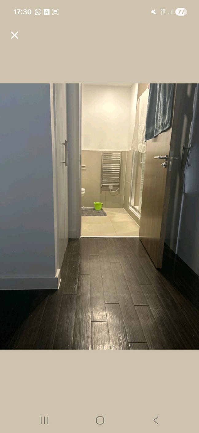 One double bedroom available  Main Photo