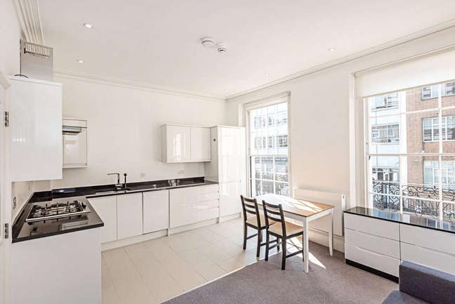 1 Double Bed Flat, North Gower Street, NW1 Main Photo