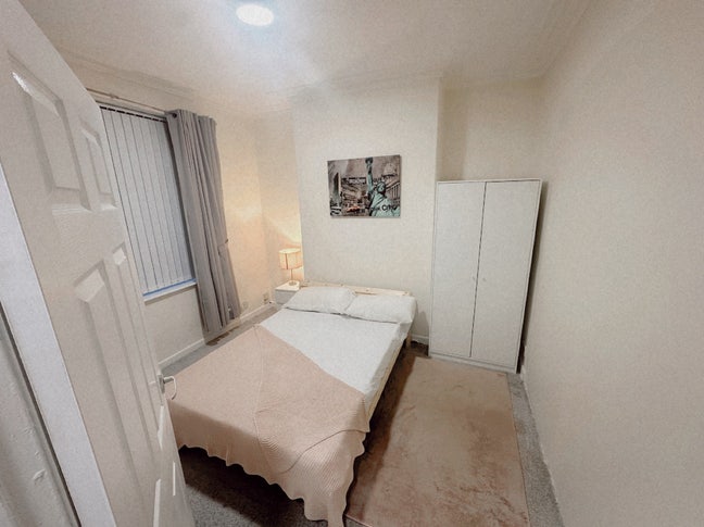 3 bedroom furniture house  Main Photo