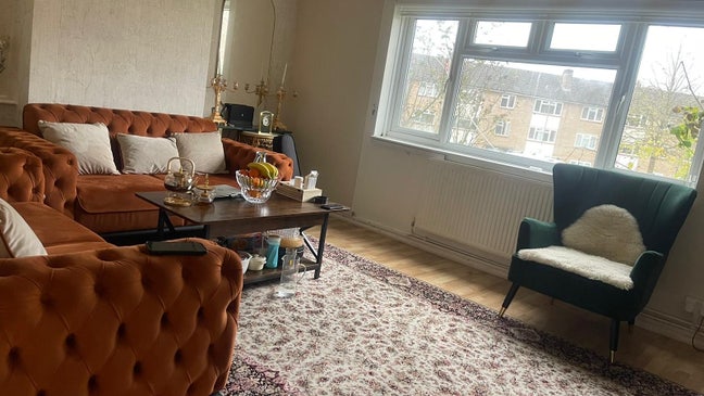 2 double room with living room and kitchen  Main Photo