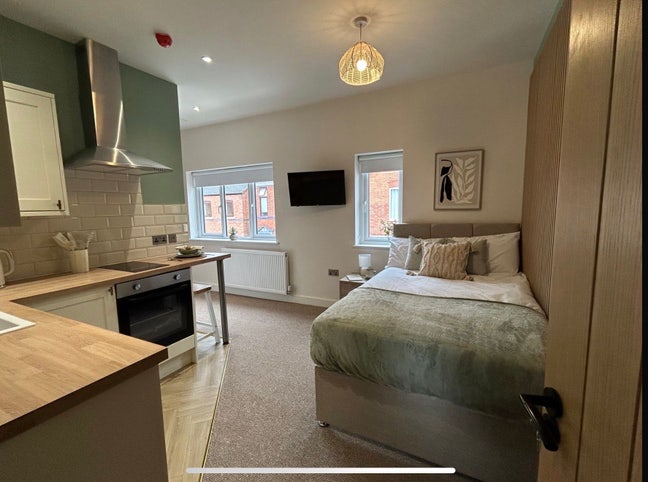 🏡 Stunning  En Suite Kitchenette  - Tamworth ✨ Main Photo