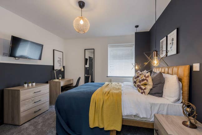 4x Fantastic En-suite Rooms💥Super fast Wi-Fi Main Photo