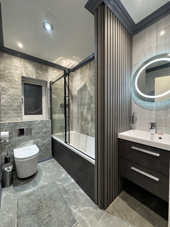 Gorgeous double bed Room for rent near MCR Main Photo