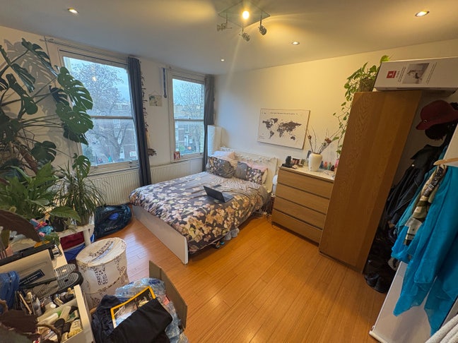 Two double rooms in period flat Stockwell SW8  Main Photo