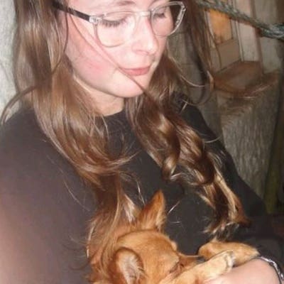 19 year old Female seeks a single or double room Main Photo