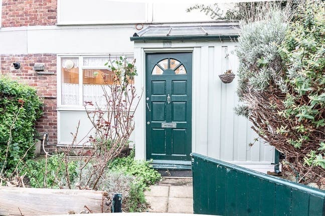 Short term or Long term in Fulham - Move Fast Main Photo