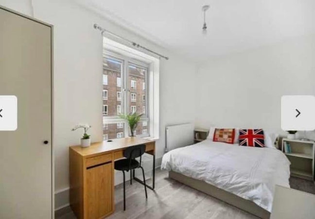 Room available in oval Main Photo