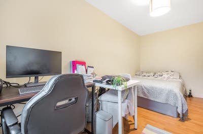 2 bed flat Main Photo