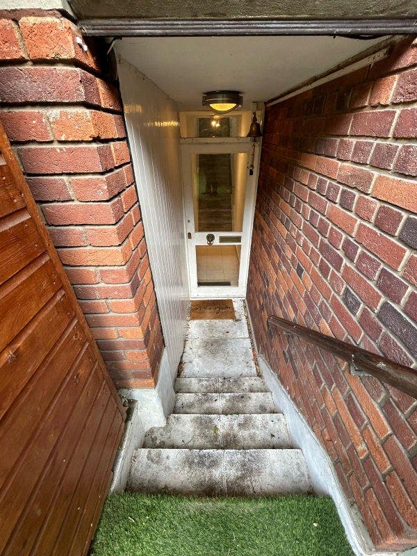 Prime Location - 1 min Walk to Pimlico 🤠 Feb  Main Photo