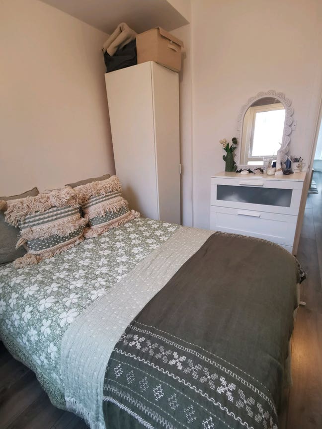 1 bedroom flat available from end of February.  Main Photo