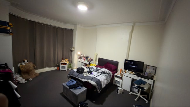1 Room to Rent Main Photo