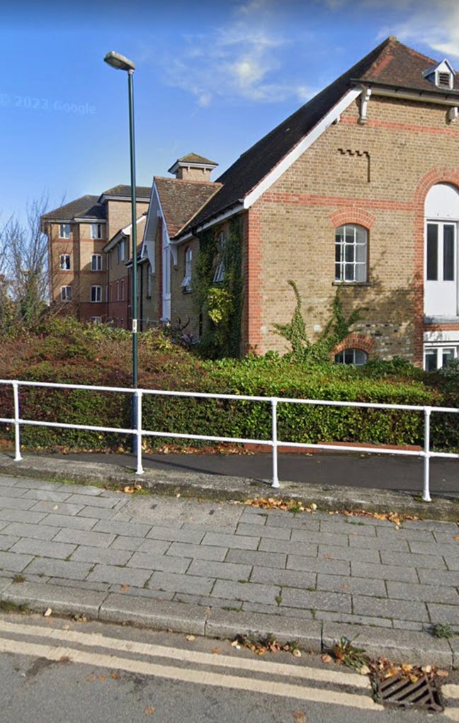 Private Student Room – Rochester Village Main Photo