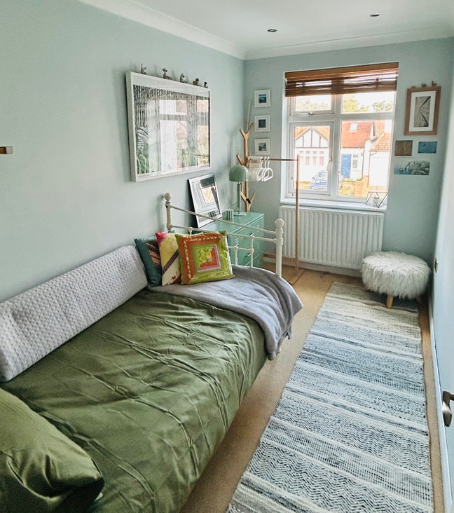 Single room in homely home Main Photo