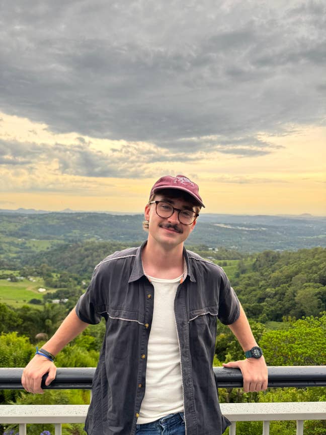 Professional looking for a queer friendly house Main Photo