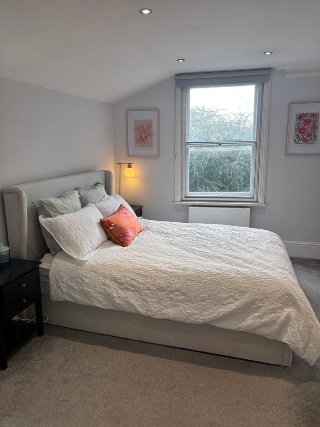 Short term - all bills included - beautiful 1 bed Main Photo