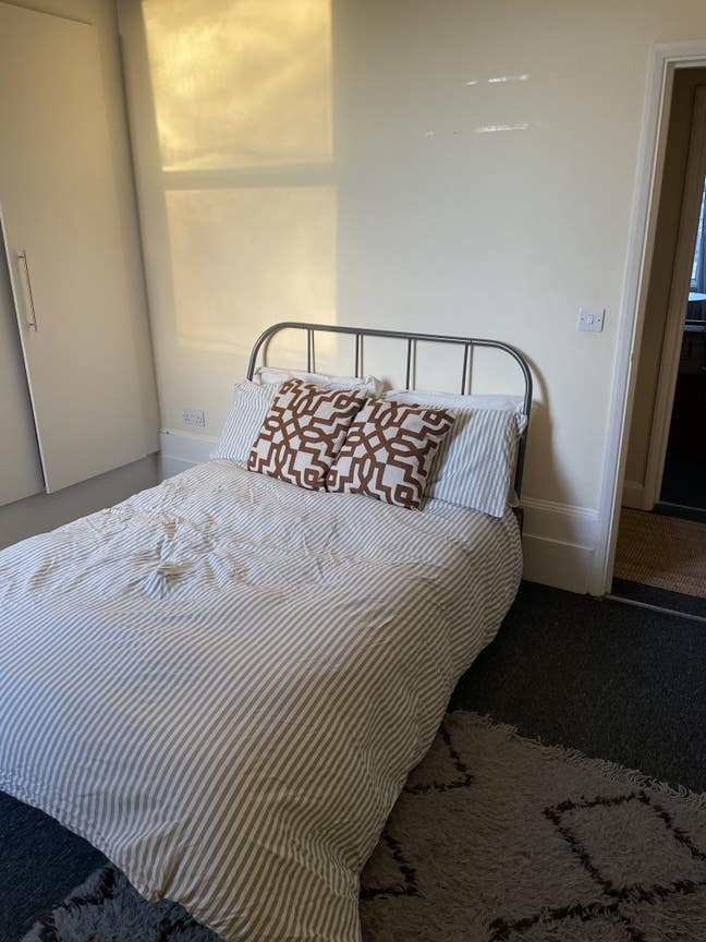 Spacious double room in Leytonstone Main Photo