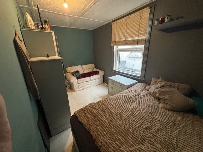 Fully furnished double room in friendly flat share Main Photo