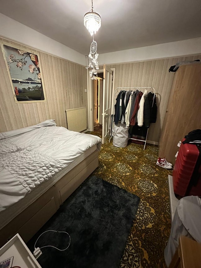 One double bedroom available from 1st of Feb. Main Photo