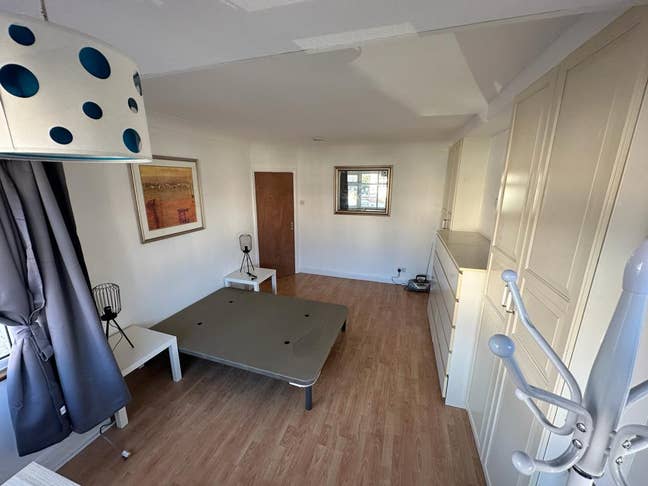 Large single room in Willesden  Main Photo