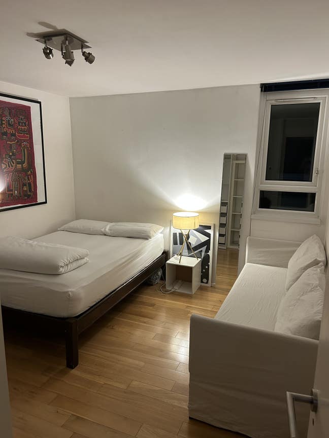 Bright double room in Kennington Main Photo