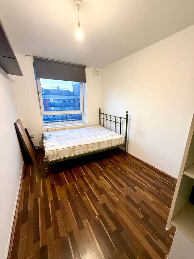 January Sale! Great Size Double Room in Bow E3 Main Photo