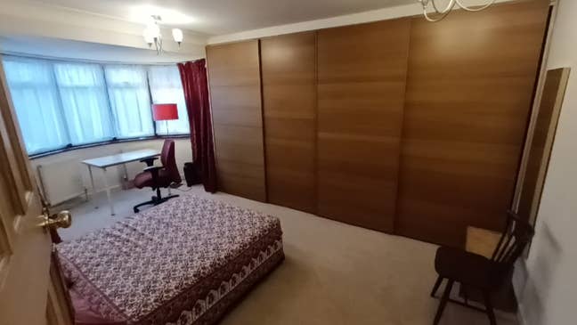 Exceptional Room in a Lovely House Main Photo