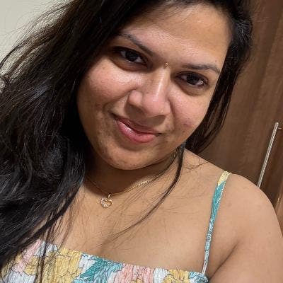 Professional Female seeks a double room Main Photo