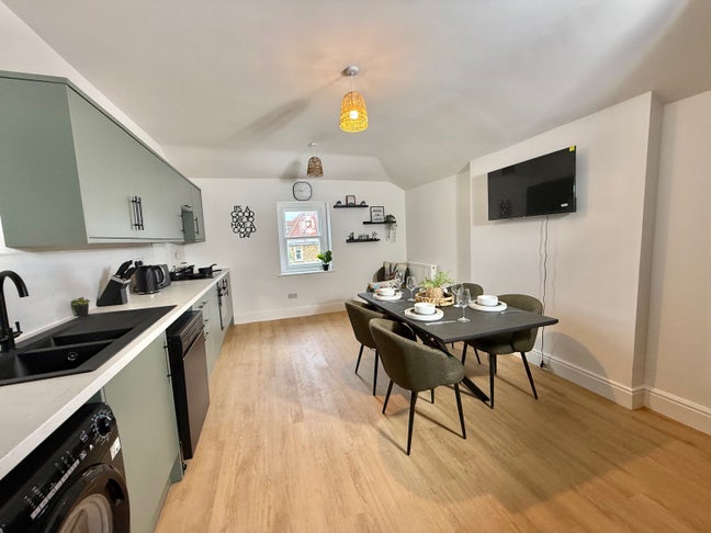 Brand new rooms in the heart of Clifton Main Photo