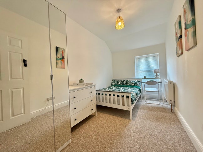 Brand new rooms in the heart of Clifton Main Photo