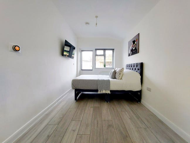 Ensuite Studio Rooms – Orton Longueville Main Photo