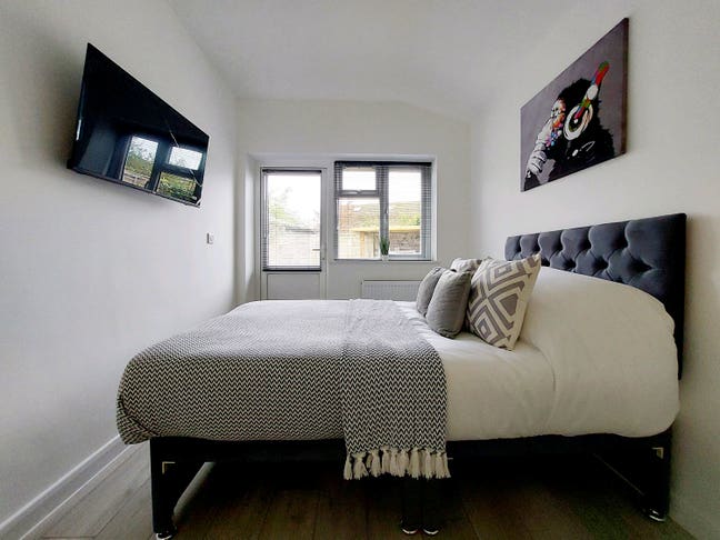 Ensuite Studio Rooms – Orton Longueville Main Photo