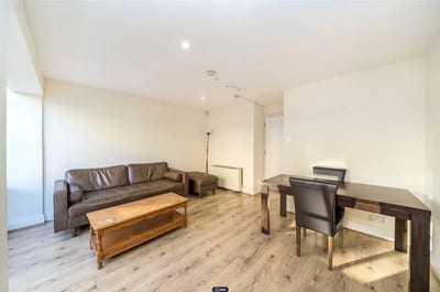 4 Bedroom, 2 Bathroom House In Admiral Place  Main Photo