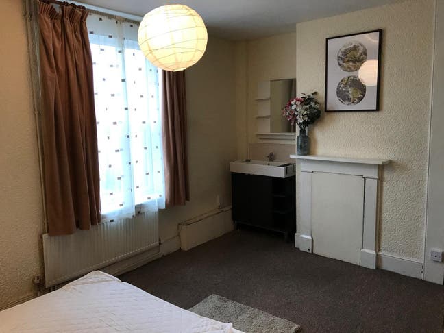 Rooms Available in Aberdeen Terrace St James Main Photo