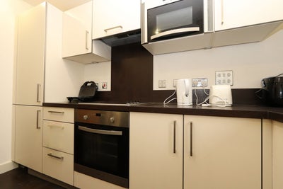 2 Min Walk Dalston Junction -Double Room- Balcony Main Photo