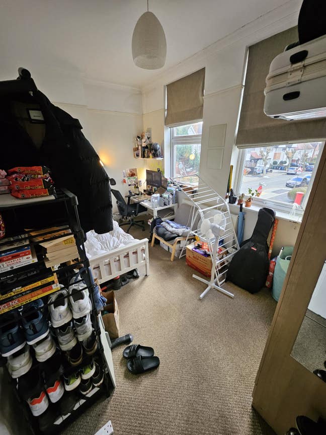 Large Double Room in Golders Green Available March Main Photo