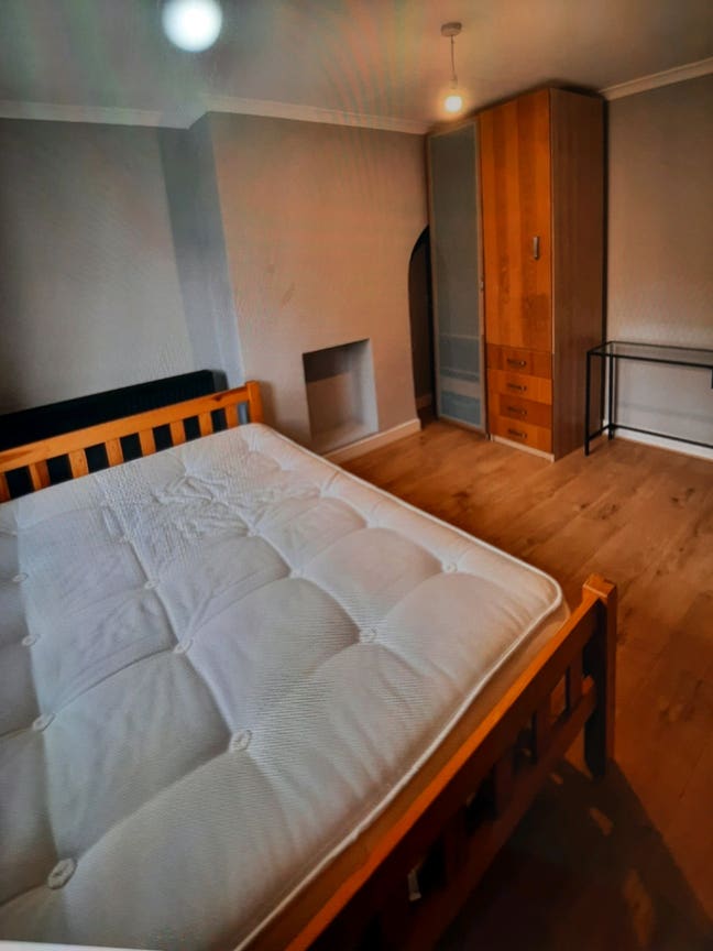 Double room to rent Main Photo