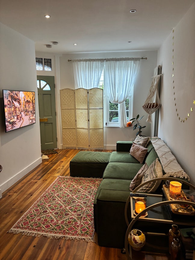 Cosy double room available  Main Photo