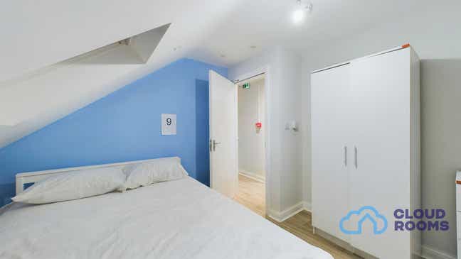 Ensuite Room in Shooters Hill, Kidbrook SE18  Main Photo