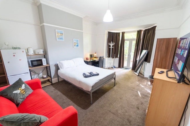 Double rooms available in B5 city centre!  Main Photo