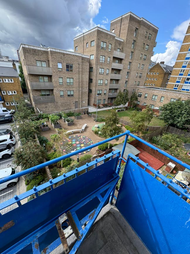 Balcony Room |10 Min Walk to Borough Station|Zone1 Main Photo