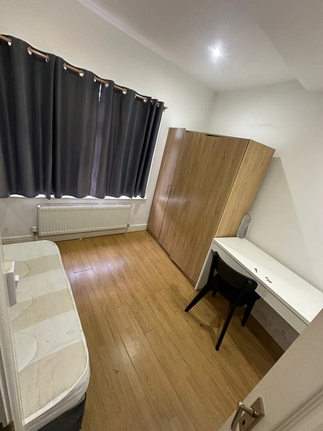 Double Room in New Southgate Main Photo