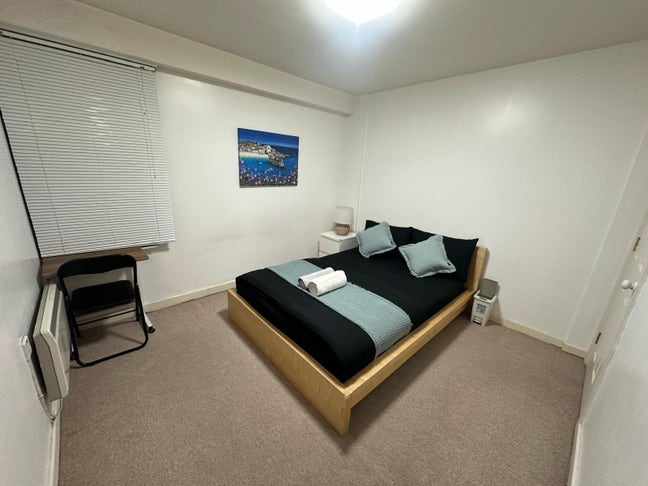 Lovely Two Bedroom Apartment In Stratford  Main Photo