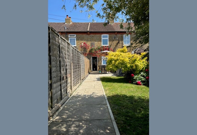 Single room for renting  Main Photo