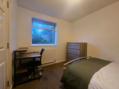 Quiet Double in Sociable House Main Photo