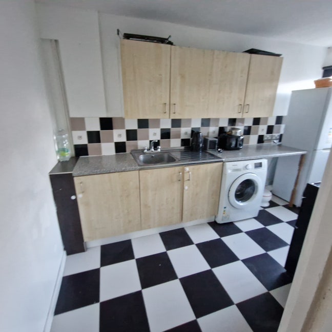 Furnished 1-Bedroom Annex Flat to Rent Main Photo