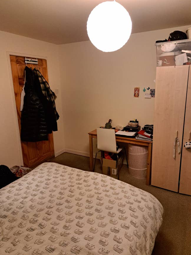 Double Room Available in Spacious 2-Bed Flat (Pirn Main Photo