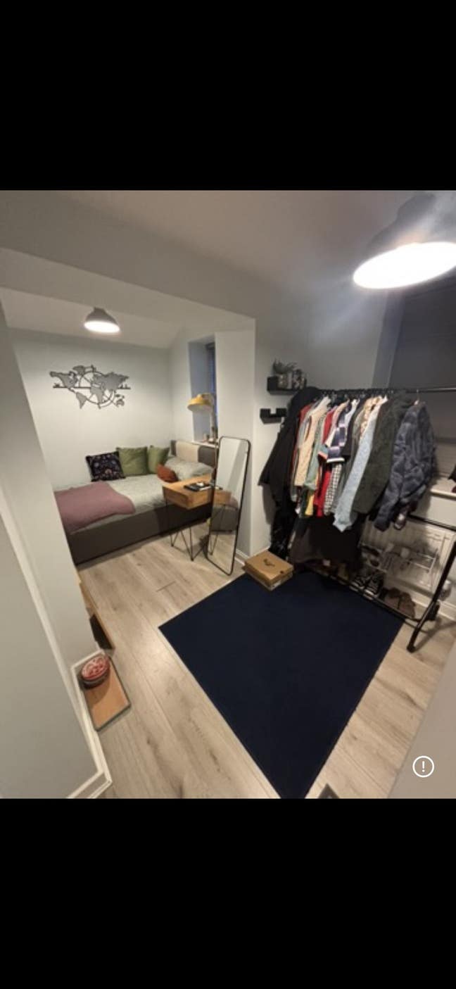 Spacious double room to rent Main Photo